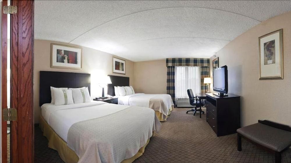 Holiday Inn & Suites Wausau-Rothschild By Ihg Exterior photo