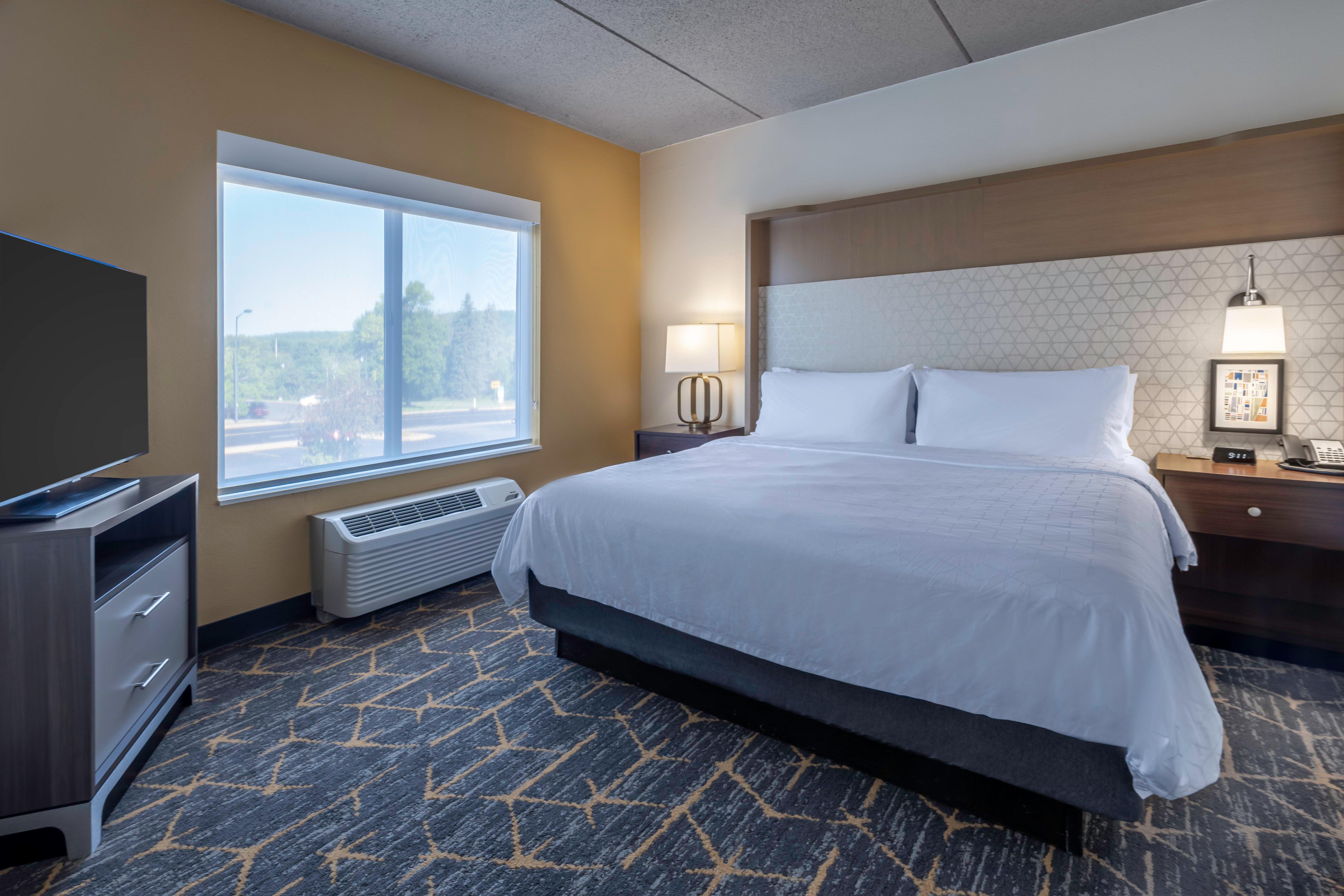 Holiday Inn & Suites Wausau-Rothschild By Ihg Exterior photo