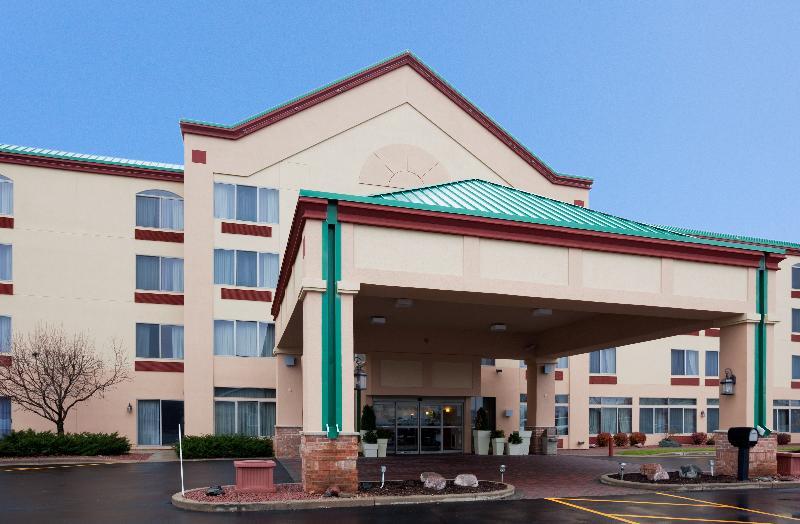 Holiday Inn & Suites Wausau-Rothschild By Ihg Exterior photo